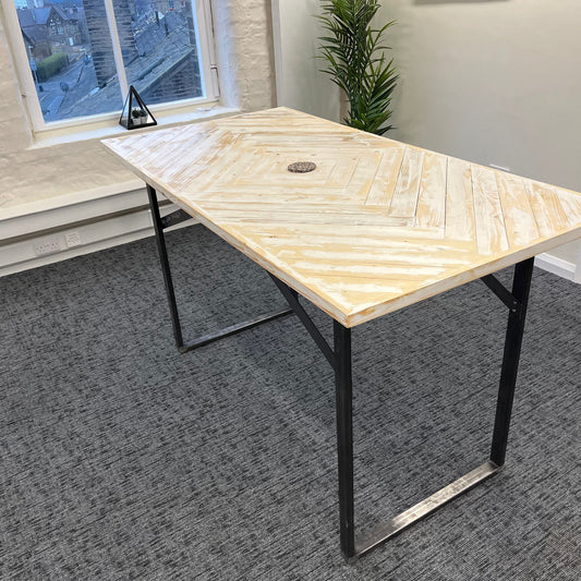 Customisable Standing Desk